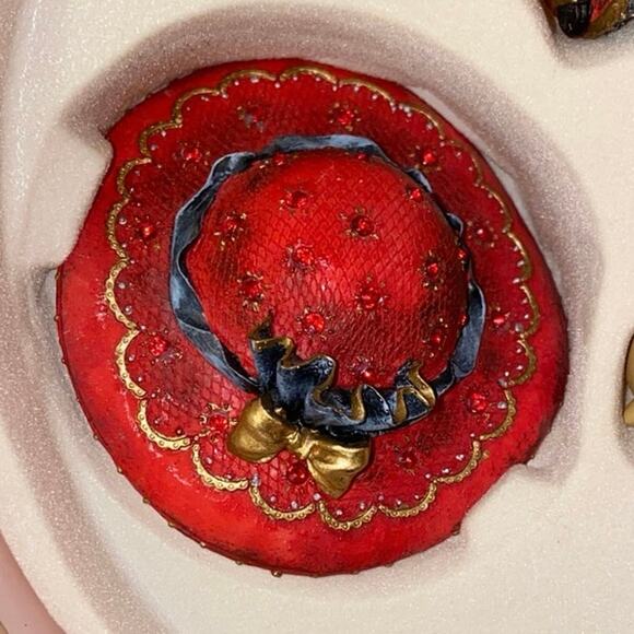 Christmas Gift Set Classic Treasures Nostalgic Decor Display Red Heart Society - Picture 5 of 11